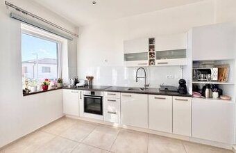 Predaj: Rodinný dom typu bungalov - zabývaná novostavba v Gb