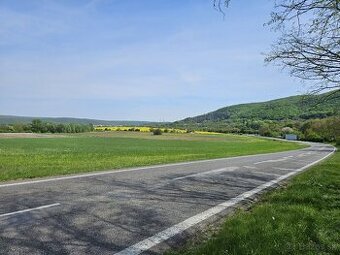Pozemok na výstavbu – Devínska Nová Ves, 1/2 podiel, 2676 m²