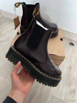 Nové Dr.Martens členkové čižmy