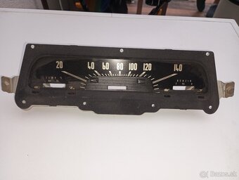 predam palubny budik na Skoda 1203 a Fiat 125P + svetlomet