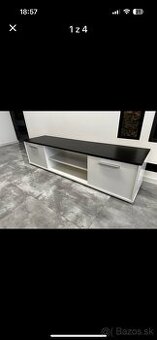Stolík pod tv