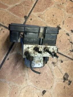 ABS čerpadlo Suzuki Grand vitara 2008