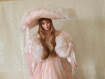 porcelanova babika cca 110 cm