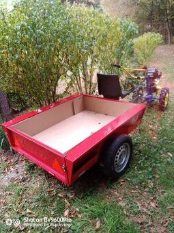 Agzat s vlečkou a príslušenstvom