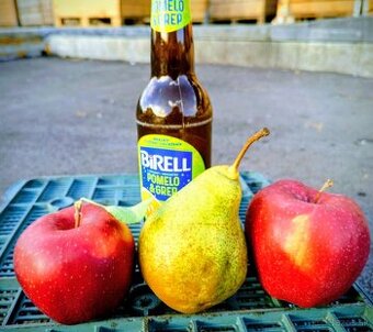 Veľmi chutné jablká a hrušky – na konzum, sklad aj Kvas