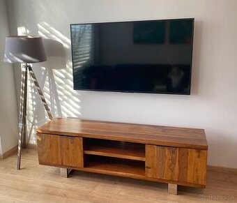 Tv skrinka z masívu (sheesham)