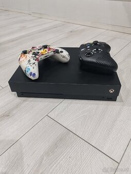 Xbox one x 1TB - 1