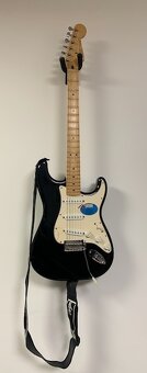 FENDER STRATOCASTER made in MEXICO