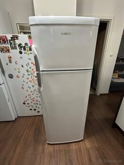 Chladnicka s mraznickou Beko