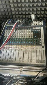 Mixpult soundcraft signature 16
