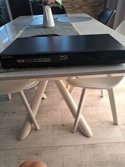 Predam Blu-ray prehravac zn. Samsung