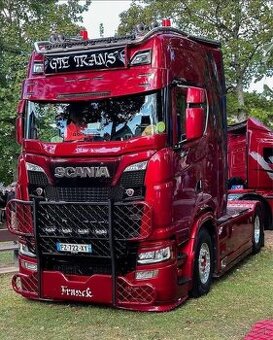 Kupim Tahač Scania V8 Mega/Lowdeck V8 770/660/590