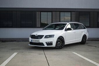Škoda Octavia Combi 2.0 TDI DPF RS DSG