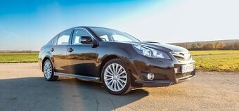 Subary Legacy 2.5GT • 197kW
