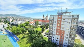 EXKLUZÍVNA PONUKA – Priestranný 1-izbový byt s výhľadom na N