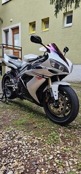 YAMAHA R1(2005,rn12)
