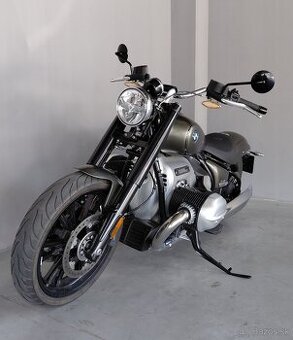 BMW R18