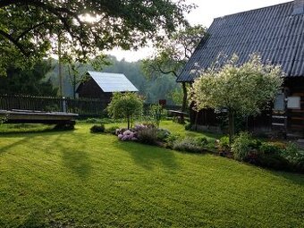 Predaj nádhernej usadlosti súboru a obrovských pozemkov v Oš