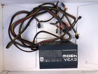 Predám v Bratislave lacno napájacie zdroje a skrinky PC