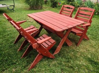 DREVENÝ ZÁHRADNÝ NÁBYTOK