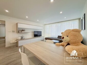 EXKLUZÍVNE Moderný 3 izbový byt na Bakossovej ulici na pr