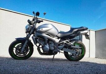 Yamaha FZ6 Fazer N