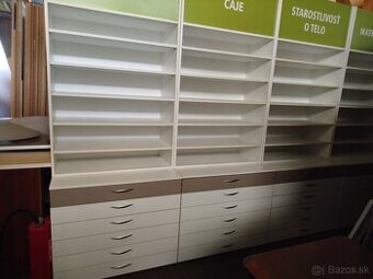 nábytok komody , police , pulty