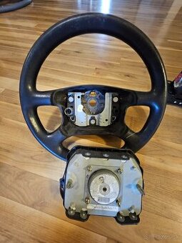 Volantovy airbag