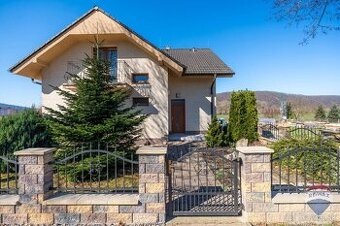 NA PREDAJ 14-ročný 5-izbový rodinný dom, Trenčín (Opatová) -