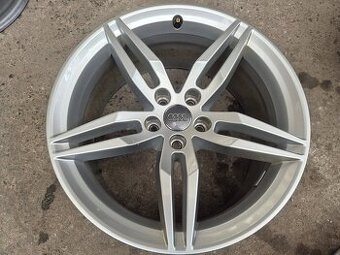 5x112 r19 ET32 x 8,5J elektróny originál AUDI