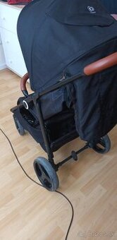Predam kinderkraft športovy kočik.