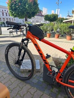 Predám bicykel Fuji