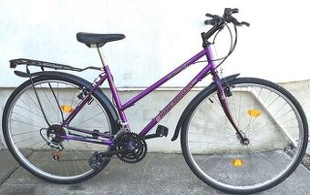 Cestný trekingový bicykel
