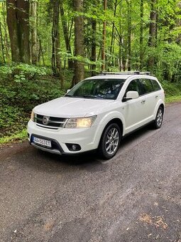 Predám FIAT FREEMONT 4x4 2.0L 125kW 7miestna verzia