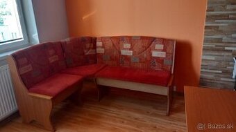 Rohová lavica, stôl a 2 stoličky