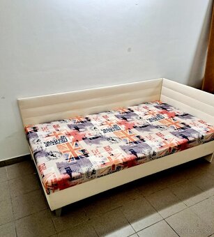 Posteľ, váľanda 110x200cm s bočným čelom