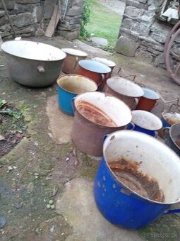 Liatinové hrnce smalt vedra