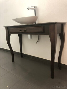 Vintage konzolový stolík
