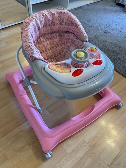 Detské chodítko - Ružové