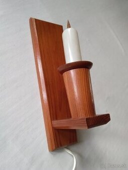 Predám lampu, svietnik, drevo. Výška 28cm.