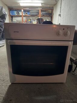 elektricka rura vstavana