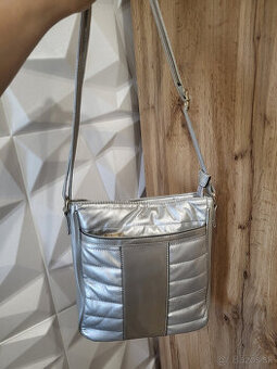 NOVÁ strieborná kabelka