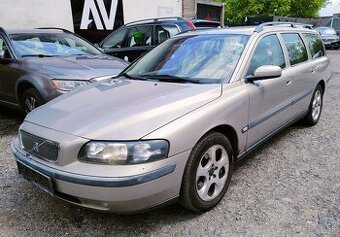 Volvo V70 D5 96/120kw - Náhradní díly