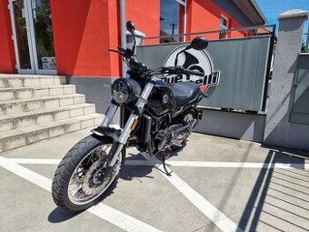 Benelli Leoncino 500 Trail E5