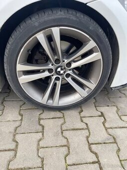 5x120 disky +Pneu 235/40/R18 Letné -výborný dezén -