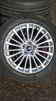 Originální Audi R18 8J ET39 – kvalitní Michelin –