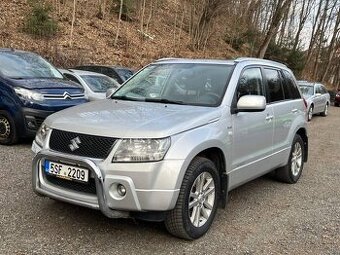 Suzuki Grand Vitara 1.9 DDIS 95 kW 4x4 Webasto tažné klima