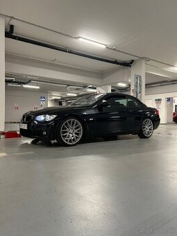 BMW E93 320i