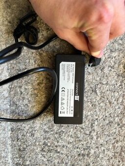 Zdroje adaptery hp, lenovo, connect it