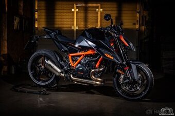 ktm superduke 1290 1390